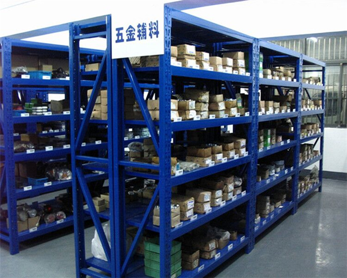 工厂直销仓储货架 中型重型选择与批发指南
